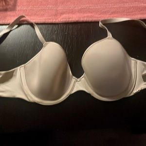 Bra skims size 32DD Color light Neutral. New never used.